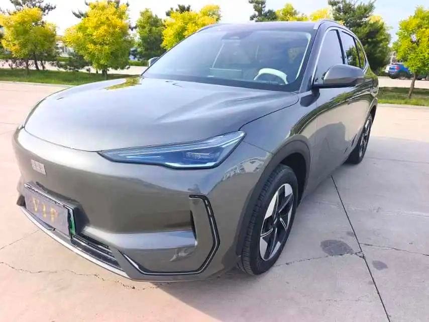 Geely E5 EV