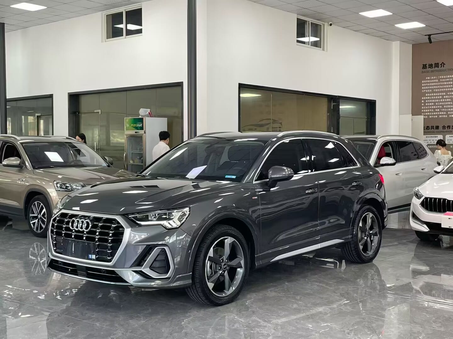 2023 Audi Q3