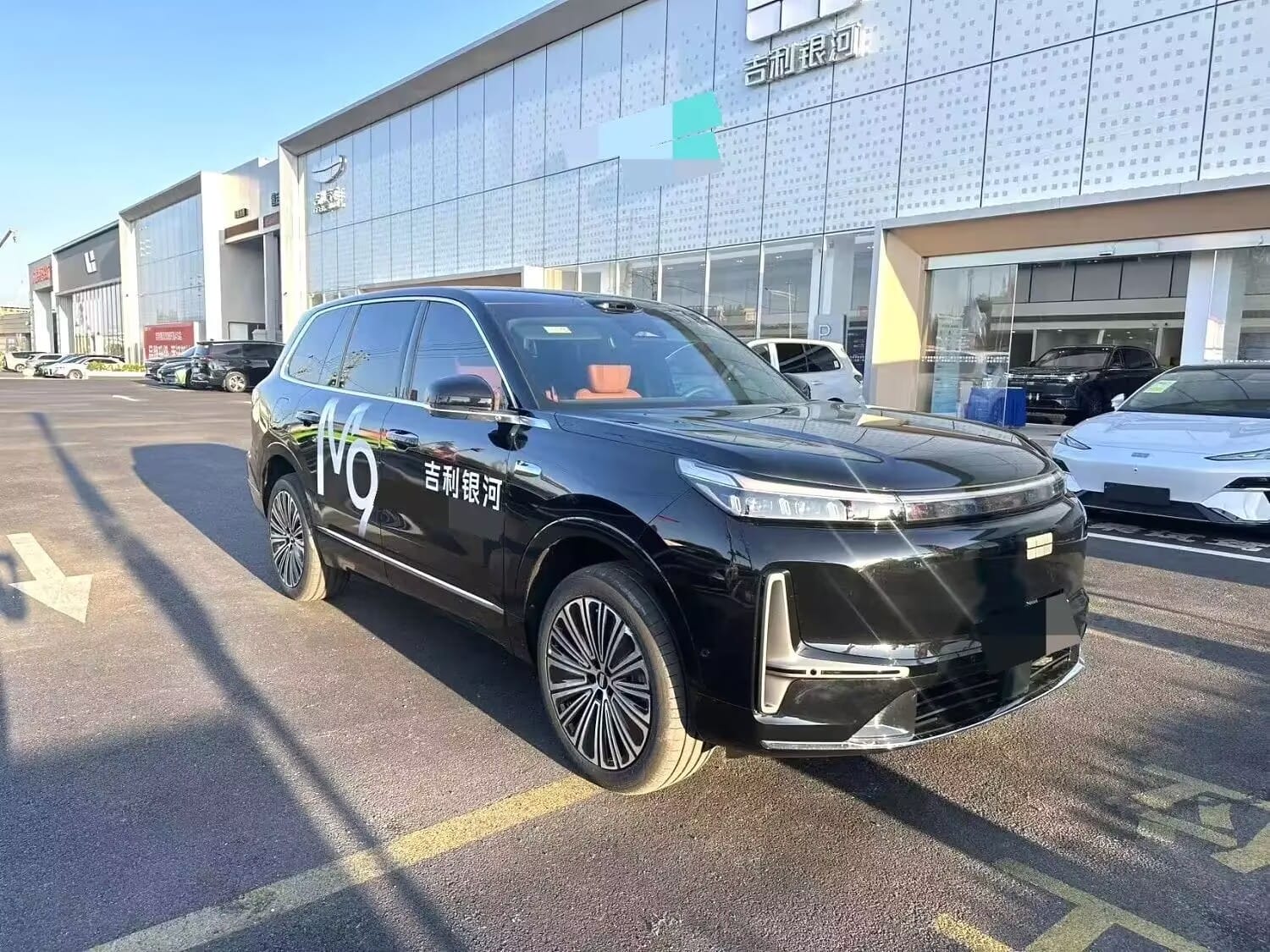 Geely Galaxy M9