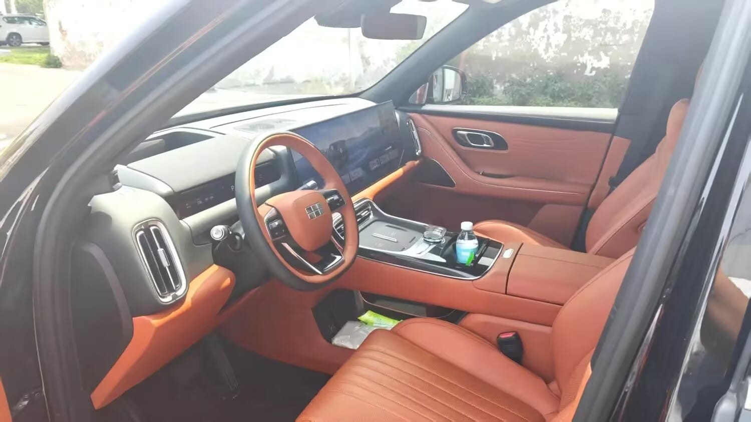 Geely Galaxy M9