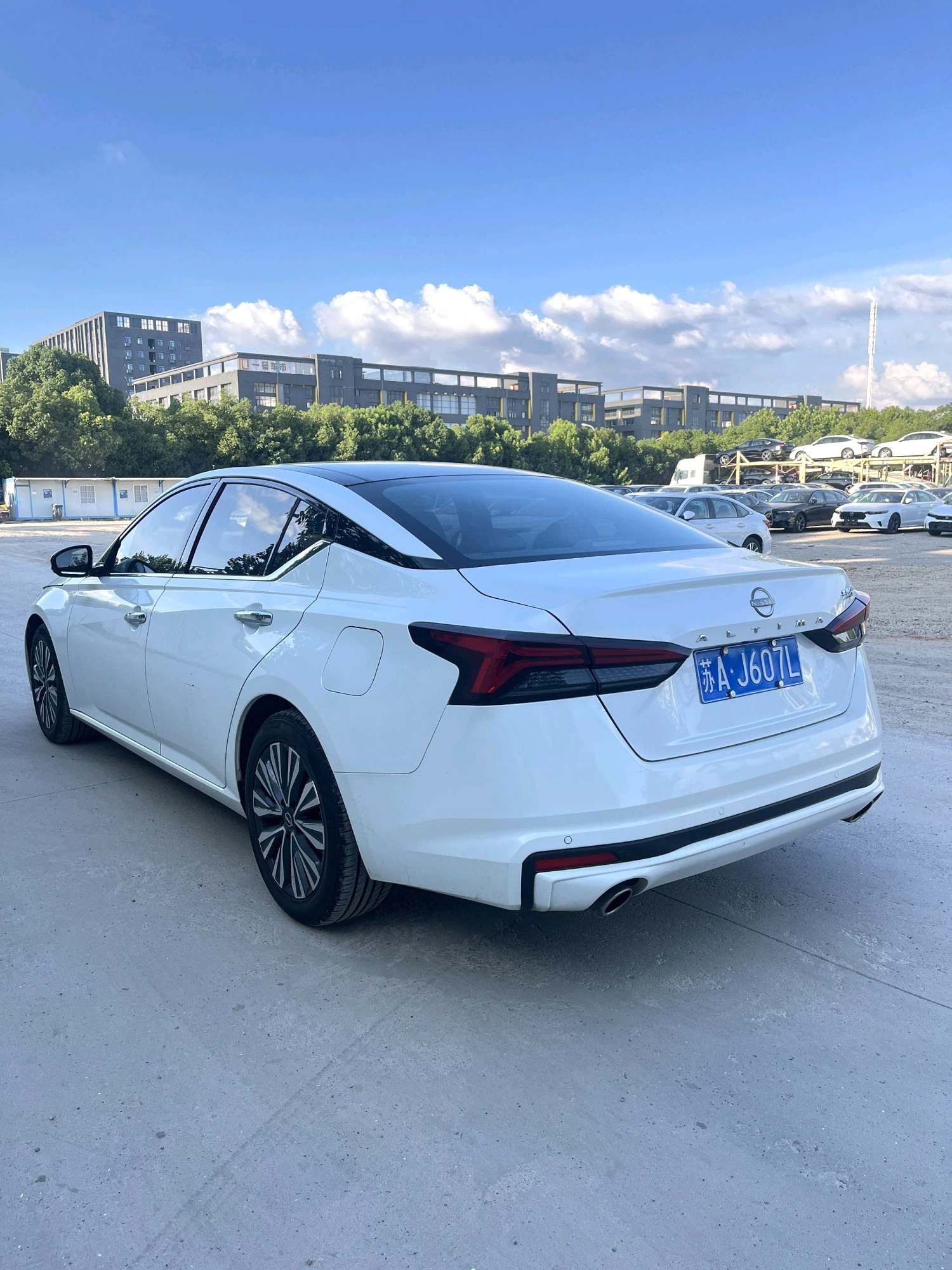 nissan altima