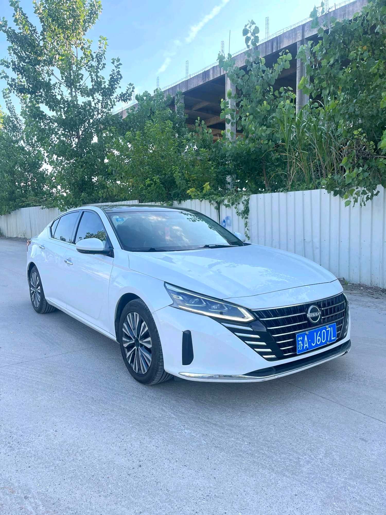 nissan altima