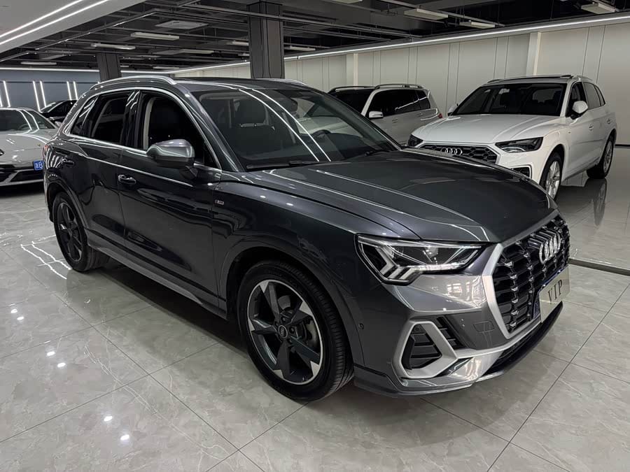 Audi Q3 2023 35 TFSI Fashion Dynamic (1.5T) — Used Car Export from China - Image 3