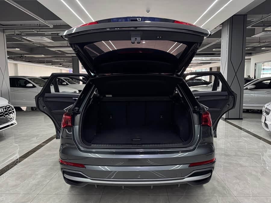 Audi Q3 2023 35 TFSI Fashion Dynamic (1.5T) — Used Car Export from China - Image 6