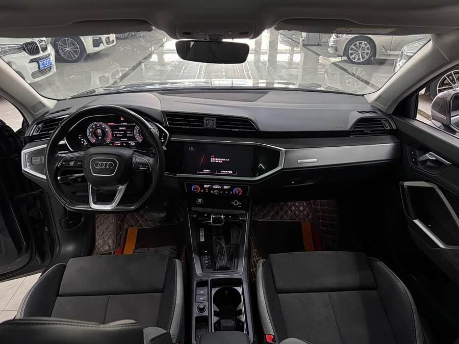 Audi Q3 2023 35 TFSI Fashion Dynamic (1.5T) — Used Car Export from China - Image 15