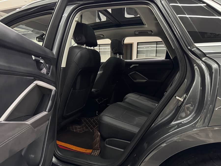 Audi Q3 2023 35 TFSI Fashion Dynamic (1.5T) — Used Car Export from China - Image 17