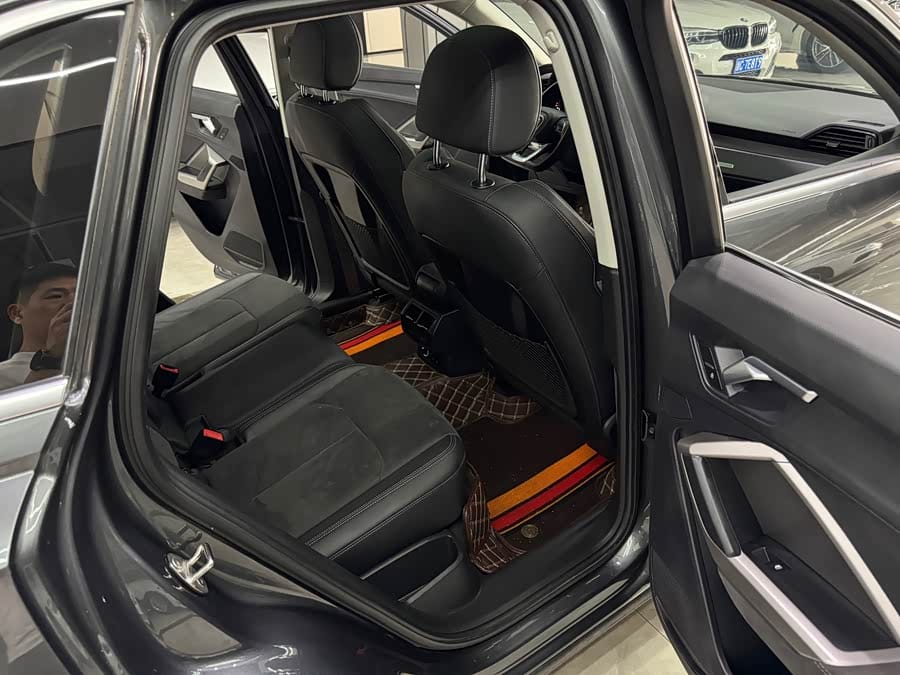 Audi Q3 2023 35 TFSI Fashion Dynamic (1.5T) — Used Car Export from China - Image 18