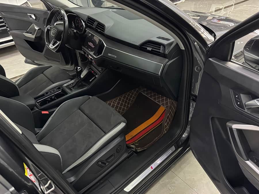 Audi Q3 2023 35 TFSI Fashion Dynamic (1.5T) — Used Car Export from China - Image 19