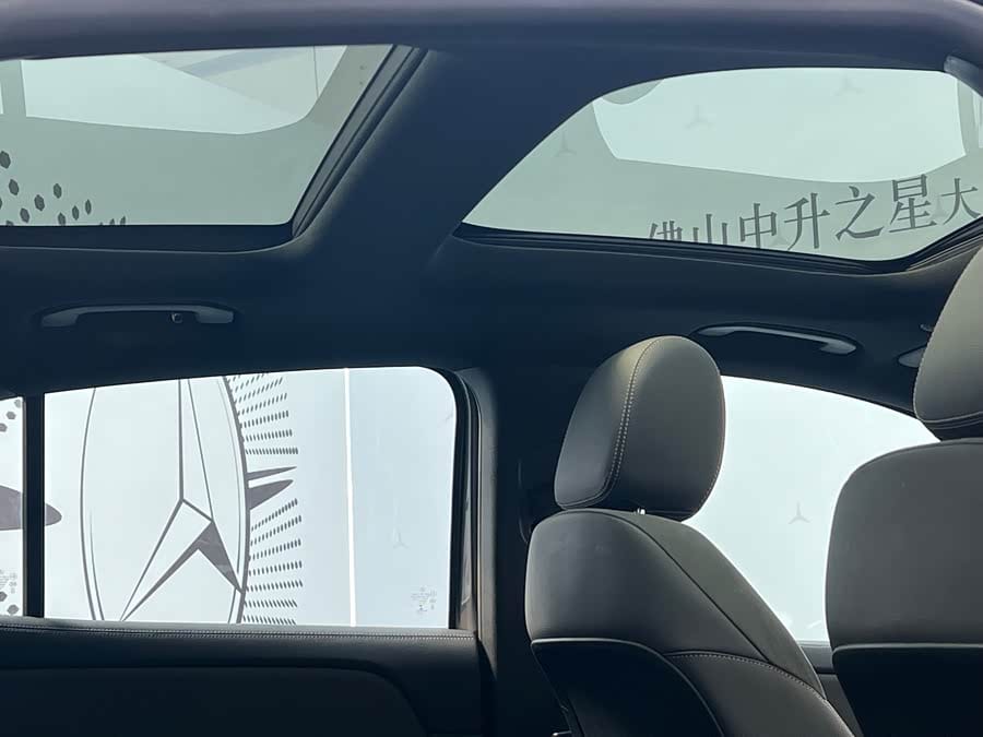 Mercedes-Benz EQA 300 4MATIC 2022
