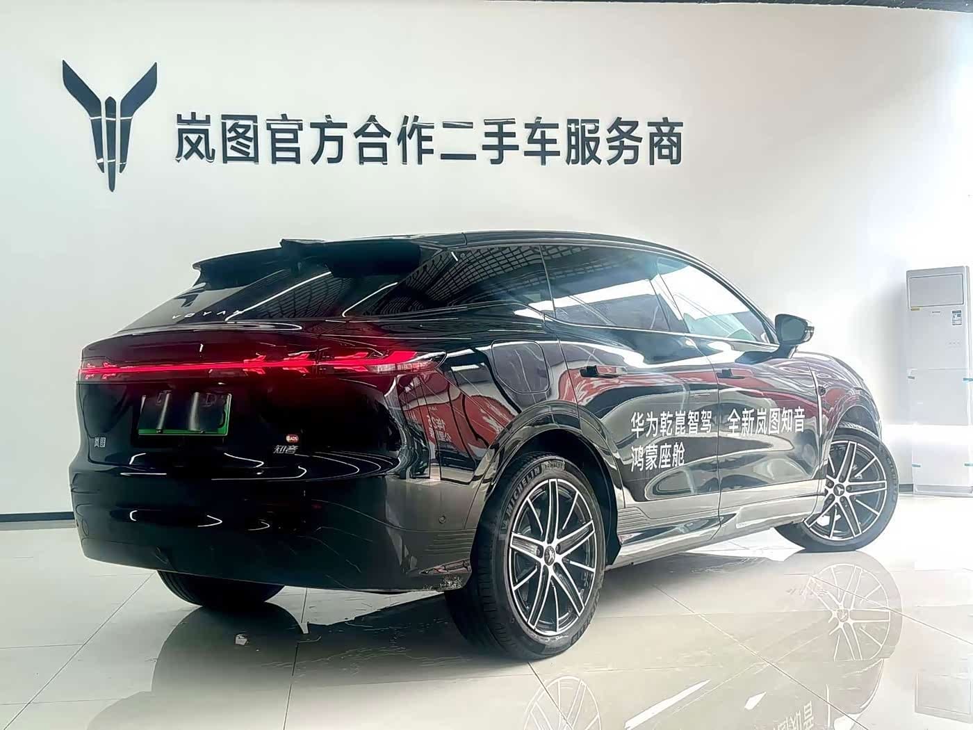 2025 Voyah Courage AWD 600km 5-Seat - Used Electric SUV Export from China — изображение 4