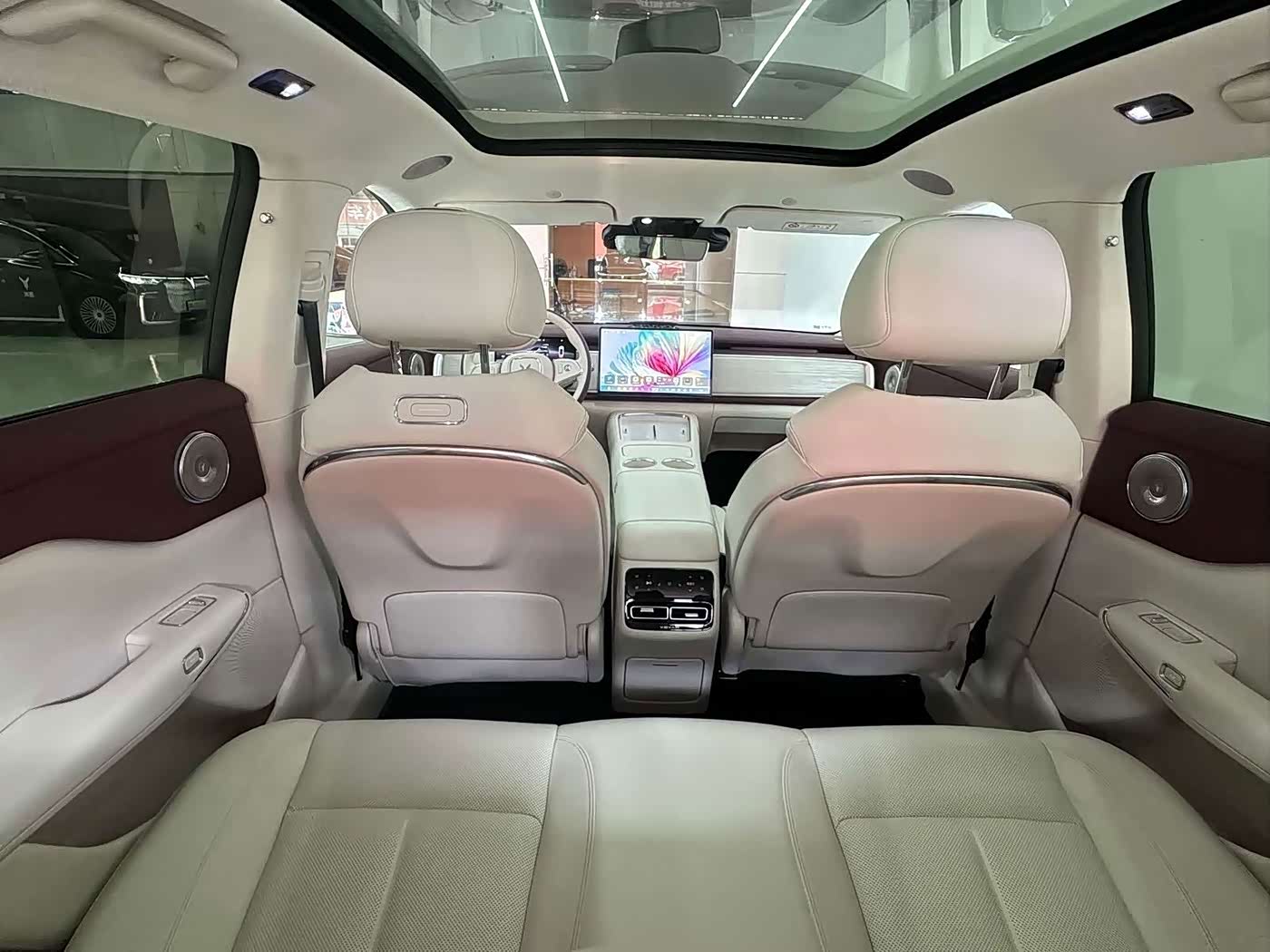 2025 Voyah Courage AWD 600km 5-Seat - Used Electric SUV Export from China — изображение 5